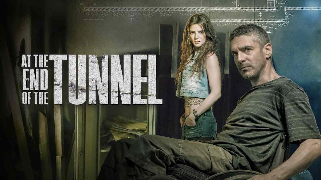 فيلم At The End Of The Tunnel 2016 مترجم كامل HD